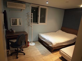 Hostel Shinchon Seoul